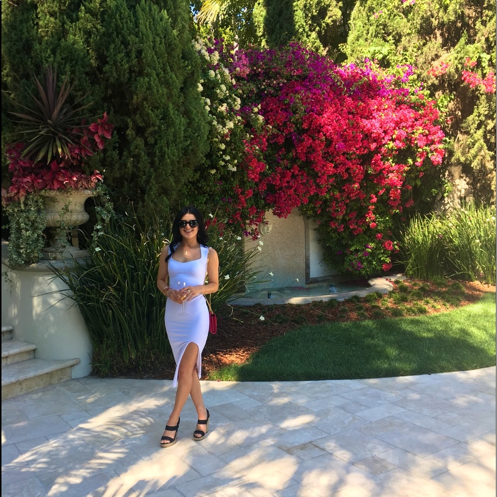 White gorgeous bodycon midi dress with leg slit
